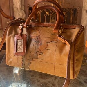 Alviero martini crossbody bag